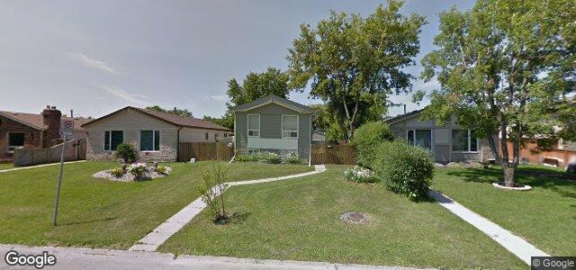 Larawan ng 24 Kinsley Crescent sa Winnipeg, Manitoba