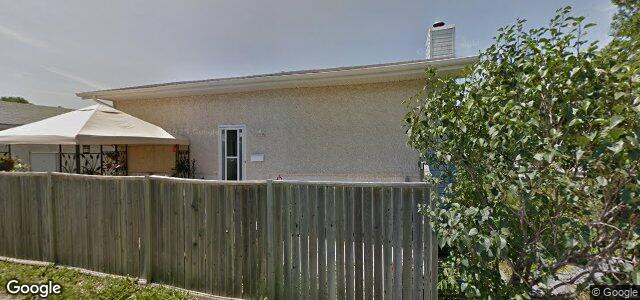 Larawan ng 245 Devonshire Drive sa Winnipeg, Manitoba