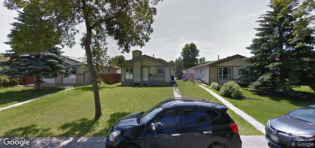 Larawan ng 27 Lynn Lake Drive sa Winnipeg, Manitoba