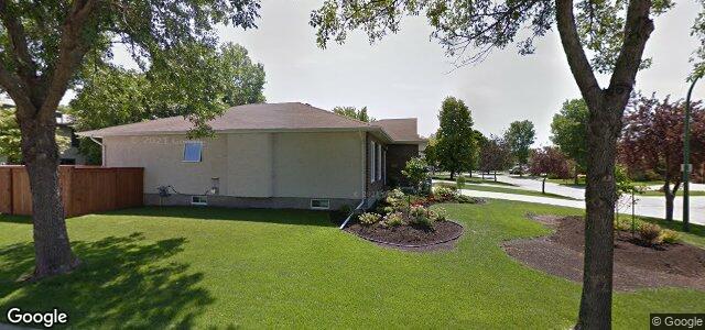 Larawan ng 27 Parkwater Crescent sa Winnipeg, Manitoba