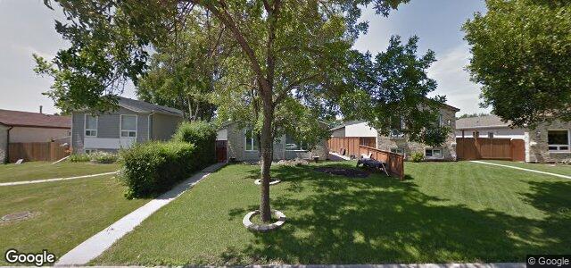 Larawan ng 28 Kinsley Crescent sa Winnipeg, Manitoba