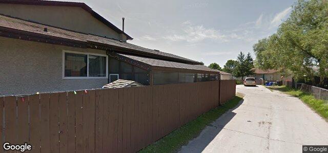 Larawan ng 30 Meadow Gate Drive sa Winnipeg, Manitoba
