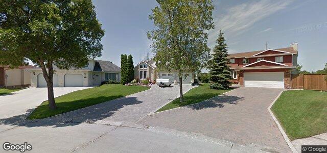 Larawan ng 30 Parkwater Crescent sa Winnipeg, Manitoba