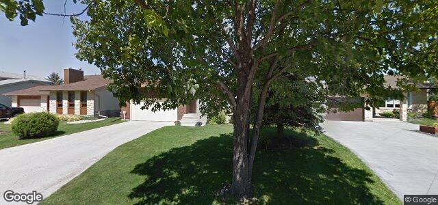 Larawan ng 30 Spring Meadow Crescent sa Winnipeg, Manitoba