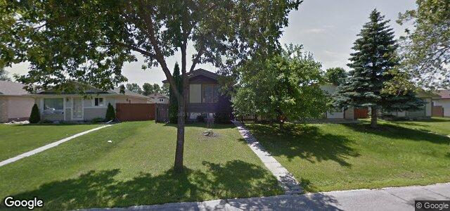 Larawan ng 35 Lynn Lake Drive sa Winnipeg, Manitoba