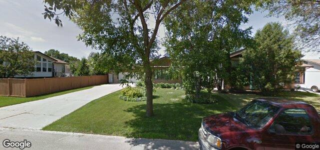 Larawan ng 38 Meadow Lake Drive sa Winnipeg, Manitoba