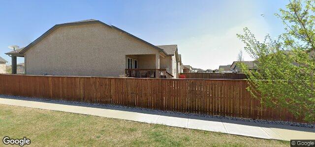 Larawan ng 451 Kildonan Meadow Drive sa Winnipeg, Manitoba