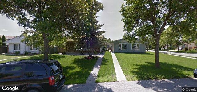 Larawan ng 5 Lynn Lake Drive sa Winnipeg, Manitoba