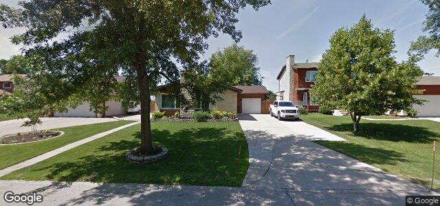 Larawan ng 54 Meadow Lake Drive sa Winnipeg, Manitoba