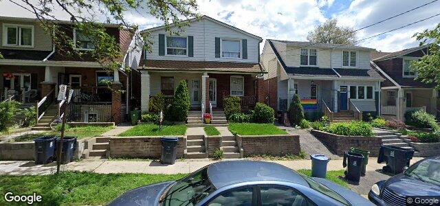 Larawan ng 55 Moberly Avenue sa Winnipeg, Manitoba