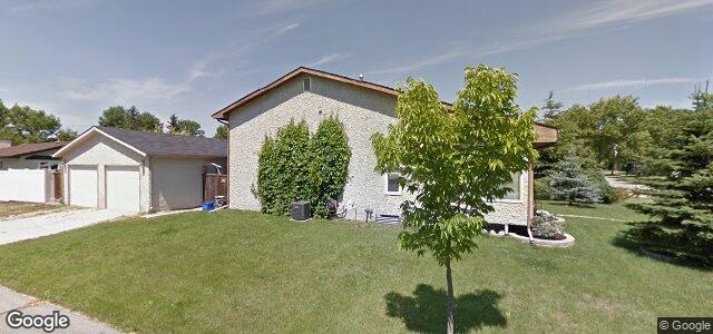 Larawan ng 56 Lynn Lake Drive sa Winnipeg, Manitoba