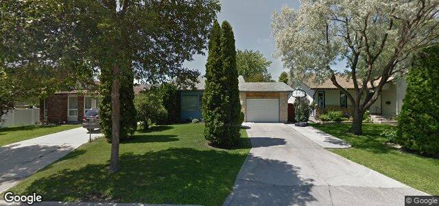 Photo of 6 Meadow Lake Drive in Winnipeg, Manitoba