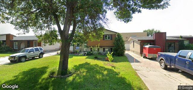 Larawan ng 67 Moberly Avenue sa Winnipeg, Manitoba