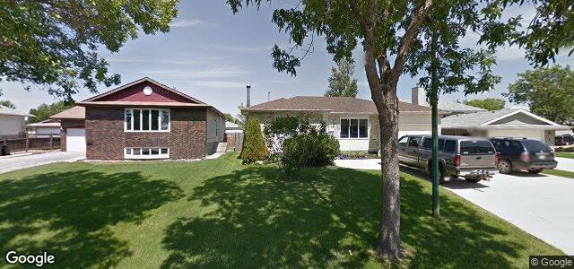 Larawan ng 70 Kinsley Crescent sa Winnipeg, Manitoba