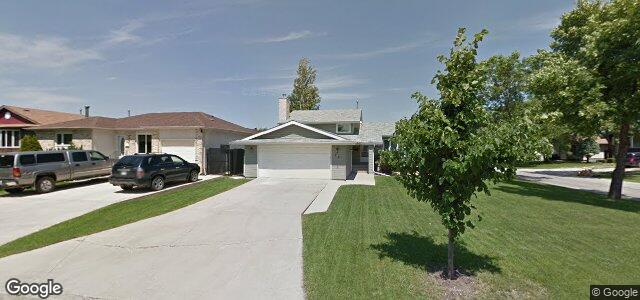 Larawan ng 74 Kinsley Crescent sa Winnipeg, Manitoba
