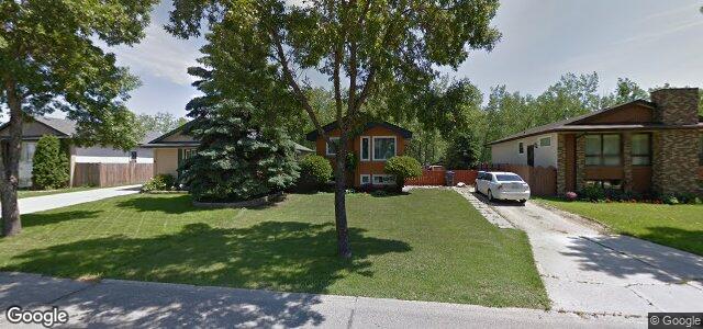 Larawan ng 75 Lynn Lake Drive sa Winnipeg, Manitoba