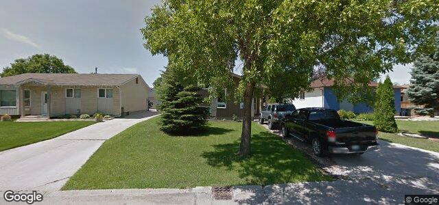 Larawan ng 82 Meadow Lake Drive sa Winnipeg, Manitoba