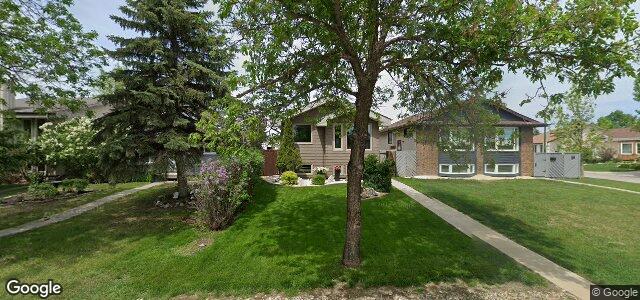 Larawan ng 82 North Meadow Drive sa Winnipeg, Manitoba