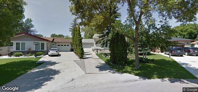 Larawan ng 94 Meadow Lake Drive sa Winnipeg, Manitoba