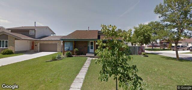 Larawan ng 96 Lynn Lake Drive sa Winnipeg, Manitoba