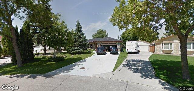 Larawan ng 98 Meadow Lake Drive sa Winnipeg, Manitoba