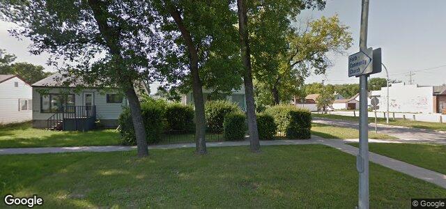 Larawan ng 200 Regent Avenue E sa Winnipeg, Manitoba