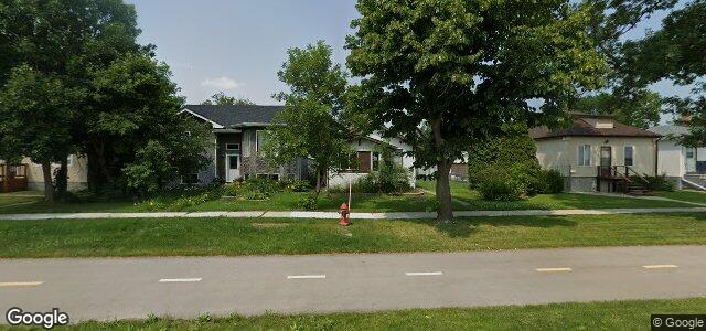 Larawan ng 215 Pandora Avenue E sa Winnipeg, Manitoba