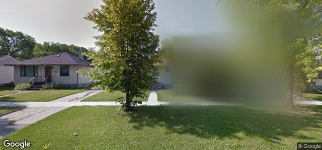 Larawan ng 324 Regent Avenue E sa Winnipeg, Manitoba