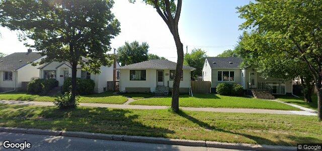 Larawan ng 352 Regent Avenue W sa Winnipeg, Manitoba