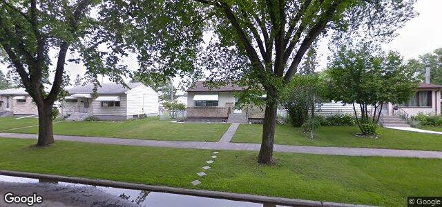 Photo of 437 Melrose Avenue W in Winnipeg, Manitoba