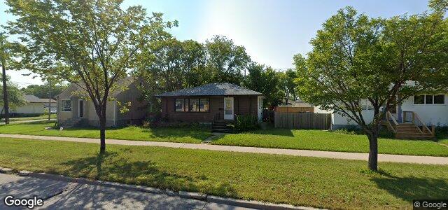 Larawan ng 504 Regent Avenue W sa Winnipeg, Manitoba