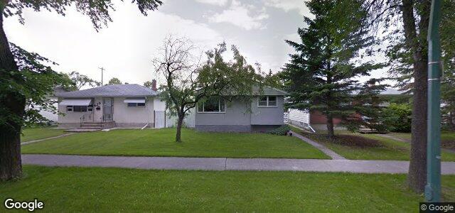 Photo of 627 Melrose Avenue W in Winnipeg, Manitoba