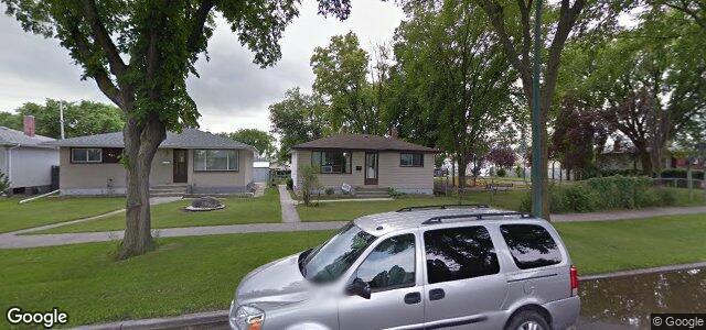 Photo of 718 Melrose Avenue W in Winnipeg, Manitoba