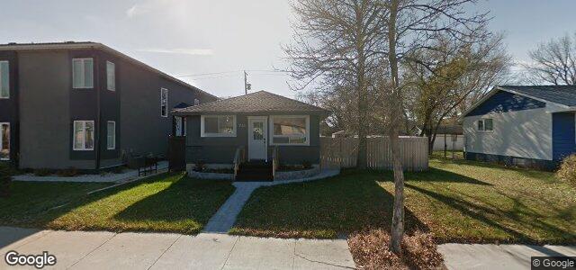 Larawan ng 726 Regent Avenue W sa Winnipeg, Manitoba