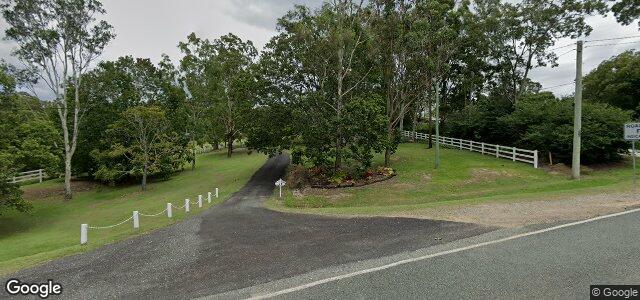 Larawan ng 105 Avalon Road sa Winnipeg, Manitoba