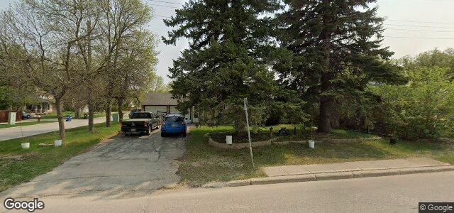 Larawan ng 106 Riel Avenue sa Winnipeg, Manitoba