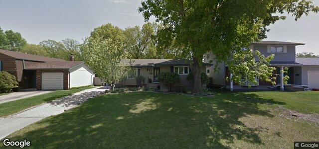 Larawan ng 111 Fernleaf Drive sa Winnipeg, Manitoba