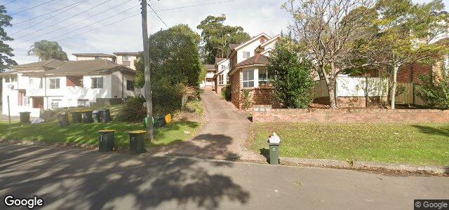 Larawan ng 12 Woodlawn Avenue sa Winnipeg, Manitoba