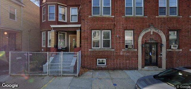 Larawan ng 131 Woodlawn Avenue sa Winnipeg, Manitoba