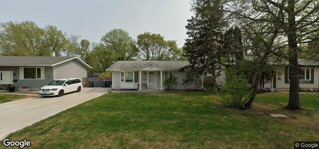 Larawan ng 14 Oakridge Bay sa Winnipeg, Manitoba