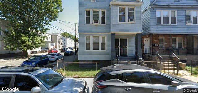 Larawan ng 140 Woodlawn Avenue sa Winnipeg, Manitoba