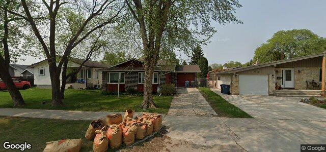 Larawan ng 145 Riel Avenue sa Winnipeg, Manitoba