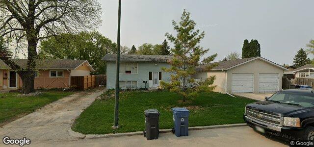 Larawan ng 15 Bright Oaks Bay sa Winnipeg, Manitoba