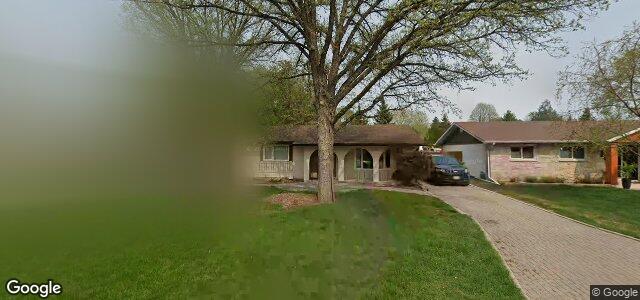 Larawan ng 15 Metz Street sa Winnipeg, Manitoba