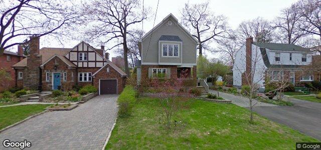 Larawan ng 16 Woodlawn Avenue sa Winnipeg, Manitoba