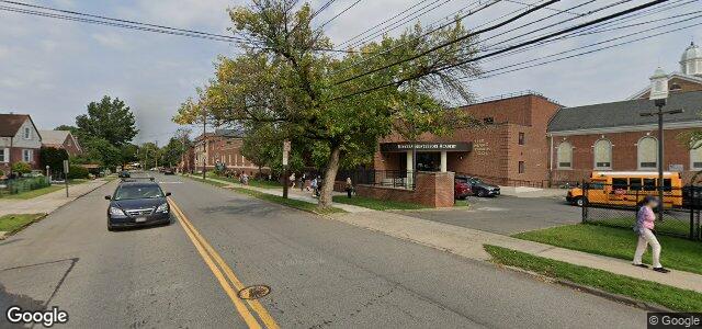 Larawan ng 160 Woodlawn Avenue sa Winnipeg, Manitoba