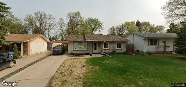 Larawan ng 18 Bright Oaks Bay sa Winnipeg, Manitoba