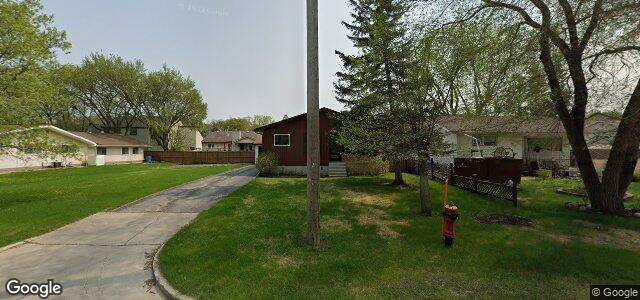 Larawan ng 182 Riel Avenue sa Winnipeg, Manitoba