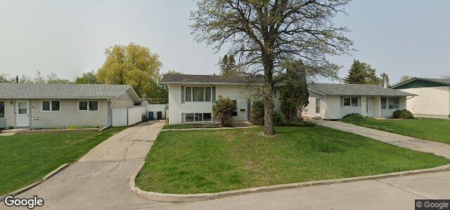 Larawan ng 19 Blue Spruce Crescent sa Winnipeg, Manitoba