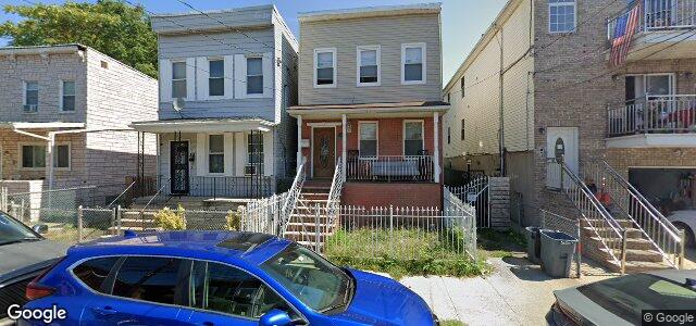 Larawan ng 196 Woodlawn Avenue sa Winnipeg, Manitoba